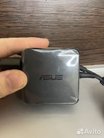 Новая оригинальная зарядка asus