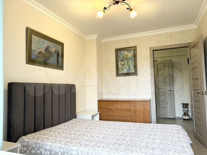 2-к. квартира, 65 м², 6/8 эт.