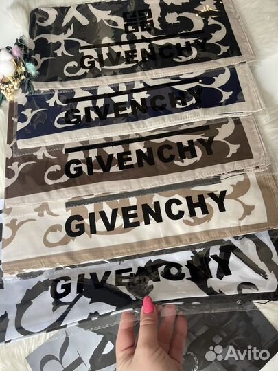 Платок givenchy новый