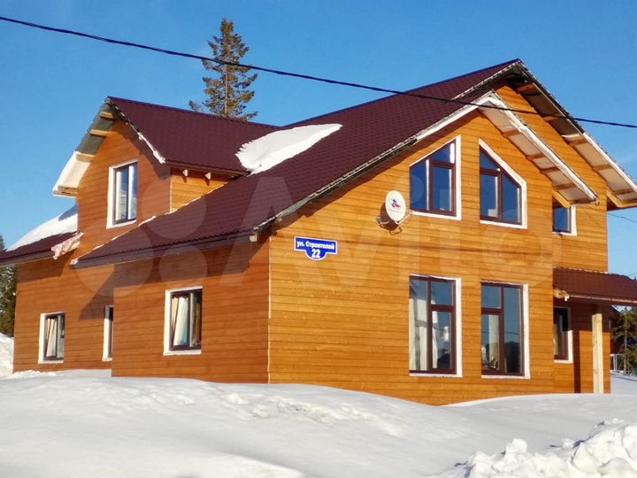 Коттедж 240 м² на участке 12 сот.