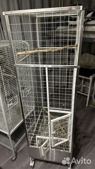 Клетка для крупного попугая