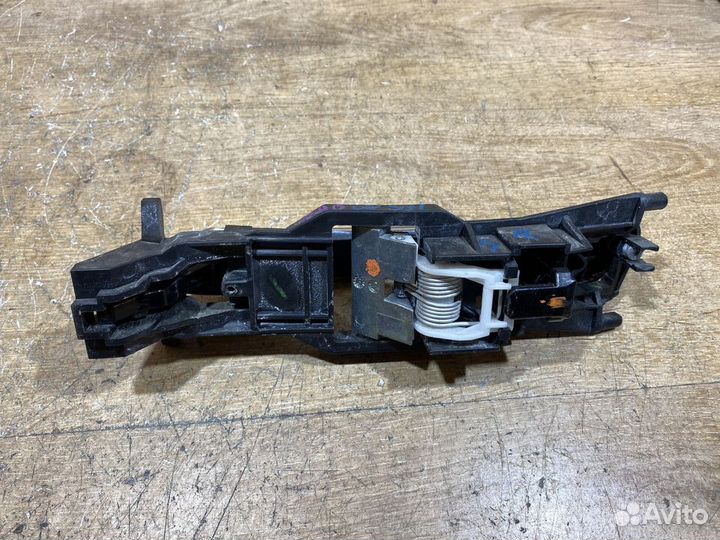 Ручка наружная Mercedes W211 R90