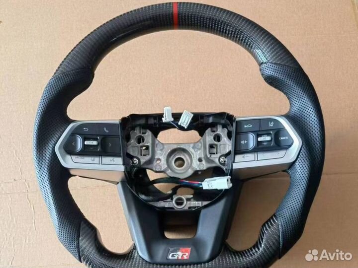 Руль с подогревом стиль TLC 300 карбон перфорация