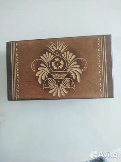 Шкатулка деревянная