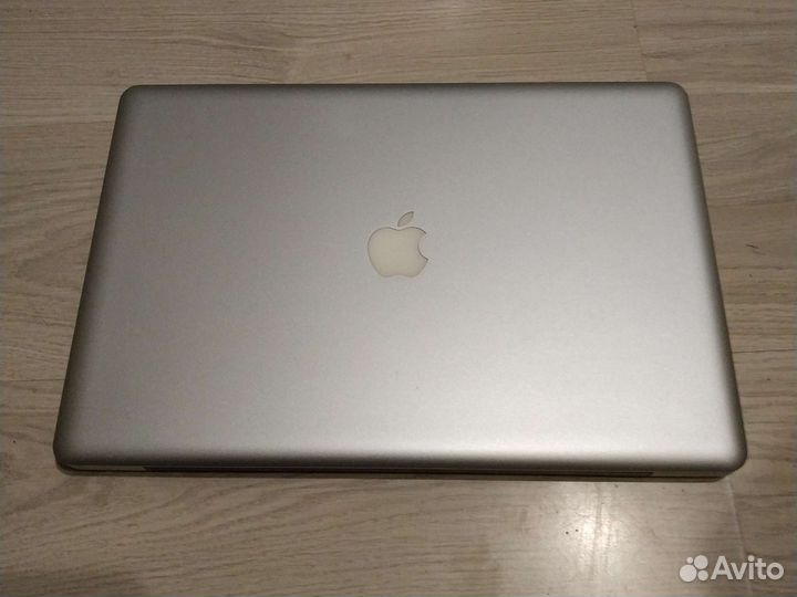 МАК бук про 17