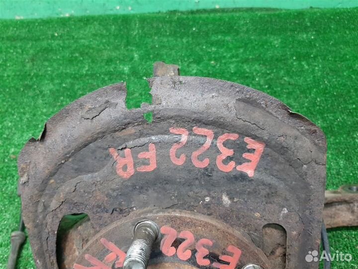 Кулак передний правый Nissan Qashqai J10 2008