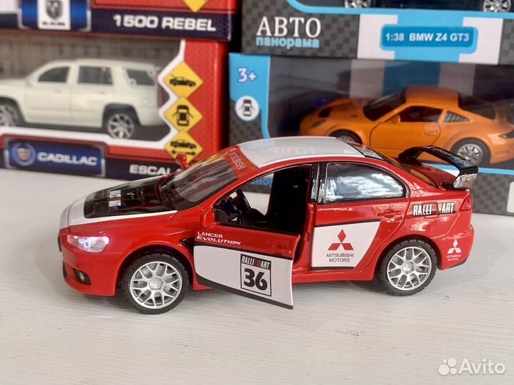 Металлическая моделька Mitsubishi Lancer Evolution