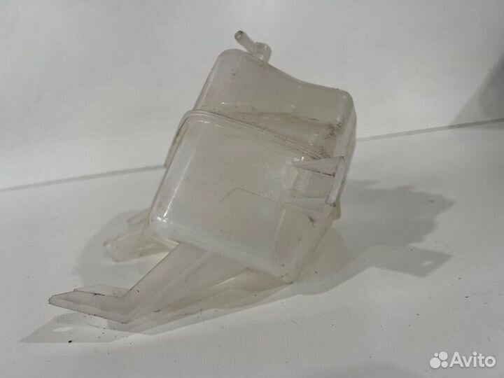 Бачок расширительный LADA Granta 2011-Нв