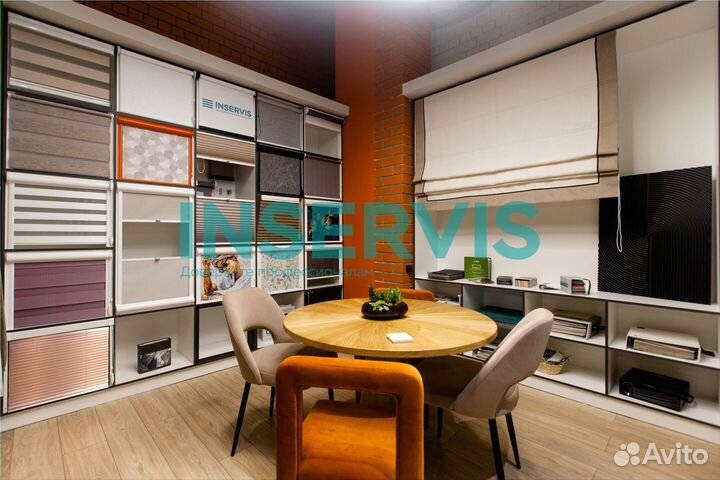 Рулонная штора на окно