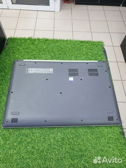 Ноутбук Lenovo Ideapad 330 17AST