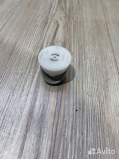 Фиксатор магнит LADA largus ларгус