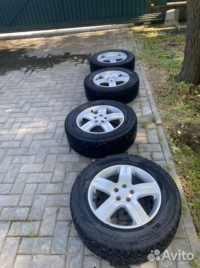 Зимние шипованные Колеса Subaru r16