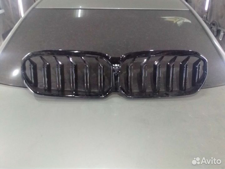 Решетка радиатора BMW
