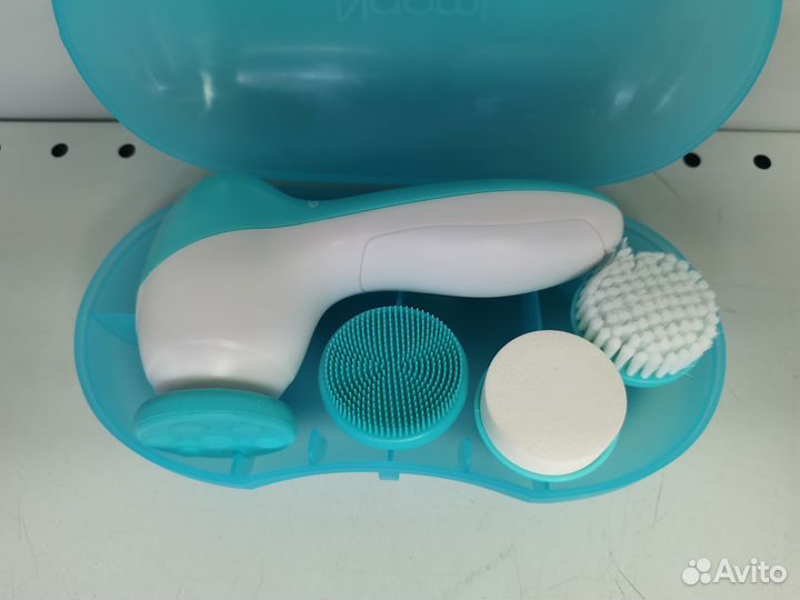 Набор для очищения и массажа кожи лица 26