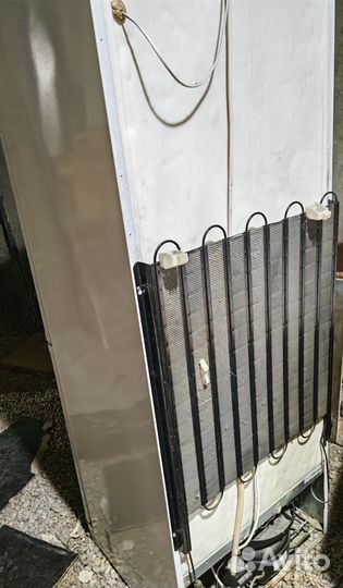 Двухкамерный холодильник Indesit 278л