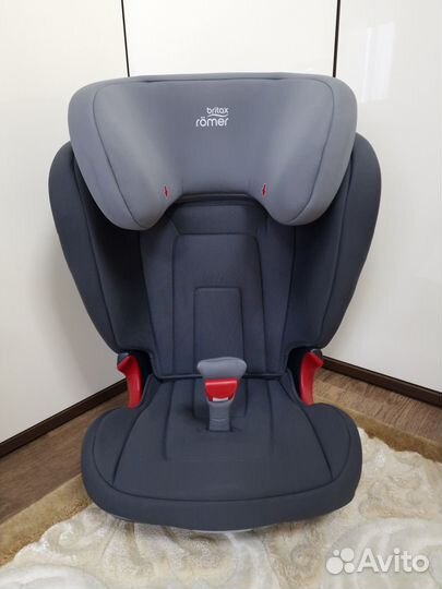 Автокресло Britax Romer Kidfix 2R 15-36 кг