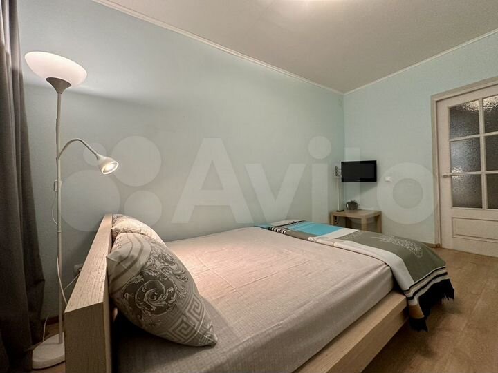 2-к. квартира, 80 м², 10/16 эт.