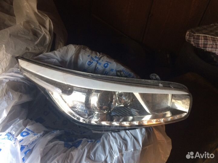 Фара Kia Ceed Правая LED