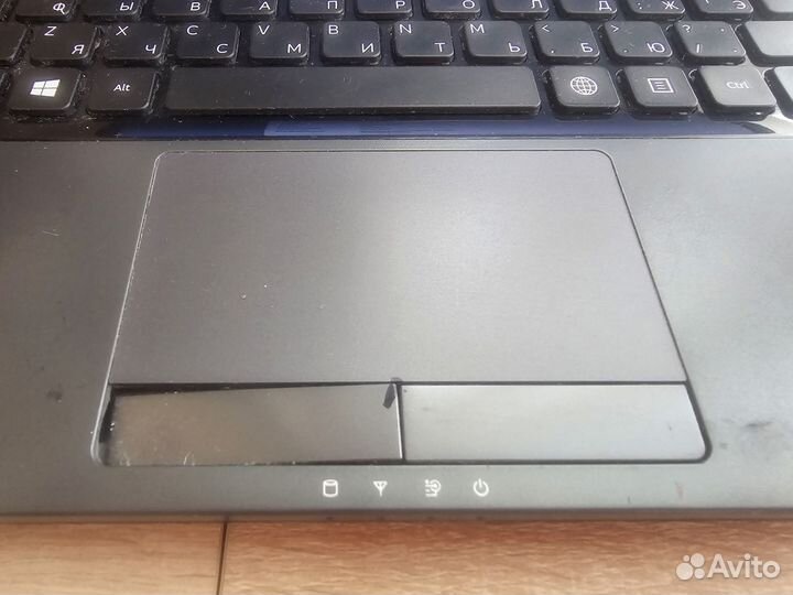 Ноутбук Samsung np300e5x