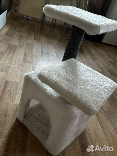 Домик для кошки с когтеточкой бу