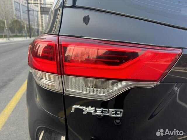 Toyota Highlander 2.0 AT, 2019, 49 000 км