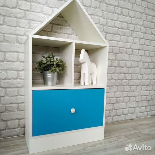 Детский стеллаж Домик