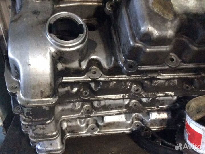 Клапанная крышка двс ссангйонг Кайрон D20DT