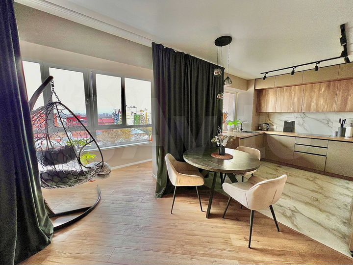 3-к. квартира, 95 м², 8/16 эт.