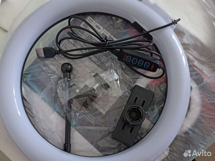 Кольцевая лампа со штативом