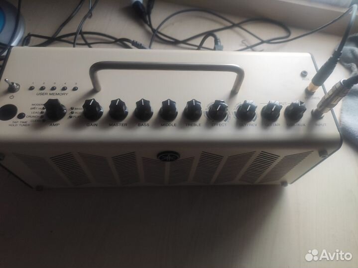 Гитарный комбоусилитель Yamaha THR10