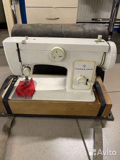 Швейная машина Чайка 132м