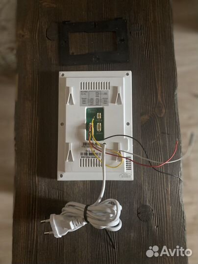 Видеодомофон slinex SQ-04, белый