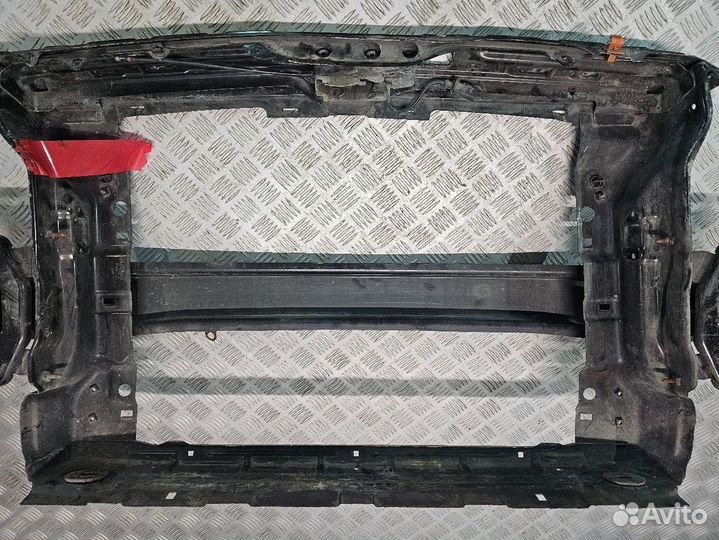 Панель передняя, телевизор Skoda Yeti