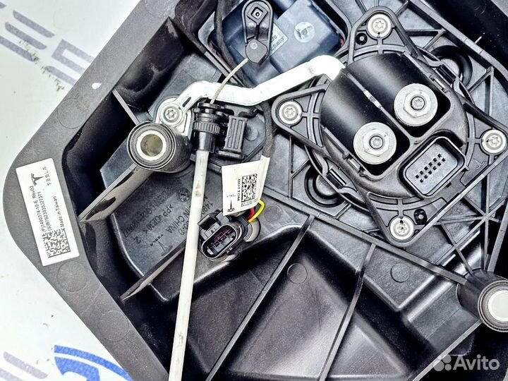 Порт зарядный Tesla Model 3 2023 1490374-10