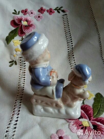 Фарфор Мальчик и зайка