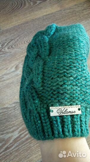 Шапка вязанная женская,новая
