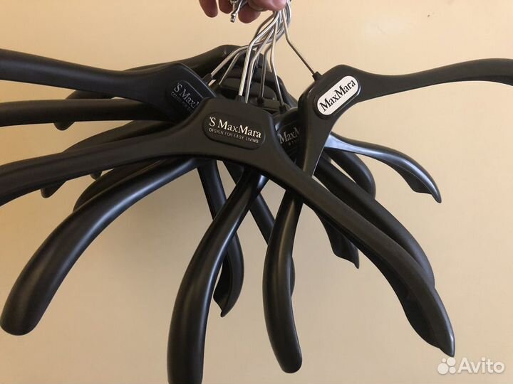 Вешалки брендовые-Плечики