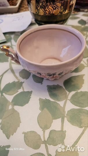 Чайно -кофейная чашка из розового фарфора Чехия