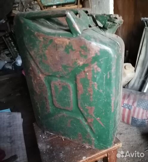 Канистра 20 литров для бензина