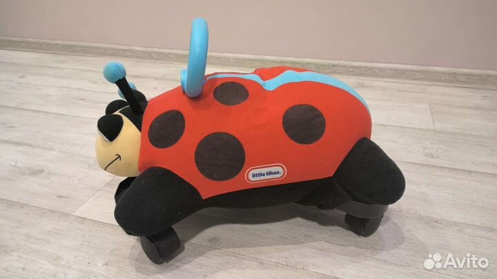Божья коровка игрушка каталка для детей
