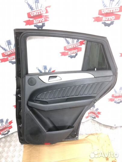 Дверь боковая задняя правая Mercedes Gle-Class