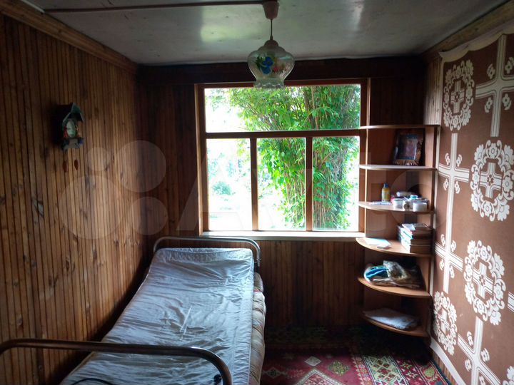 Дом 35 м² на участке 6 сот.