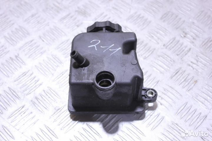 Бачок гидроусилителя C 203