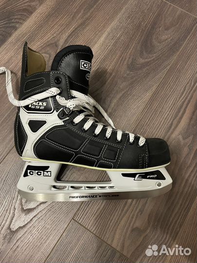 Коньки хоккейные CCM