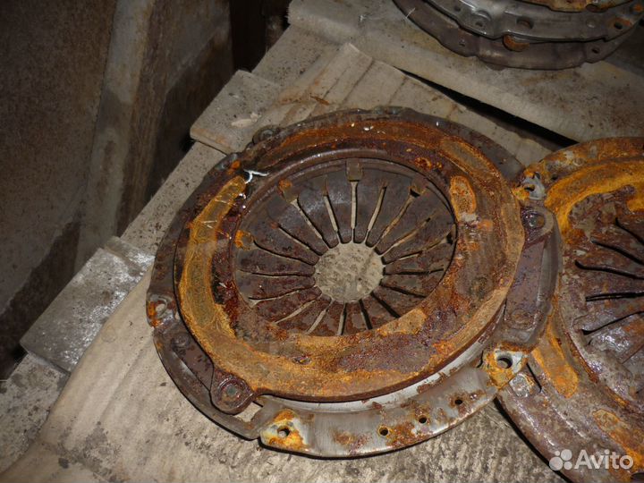 Корзина сцепления Шевроле Лачетти 1.6