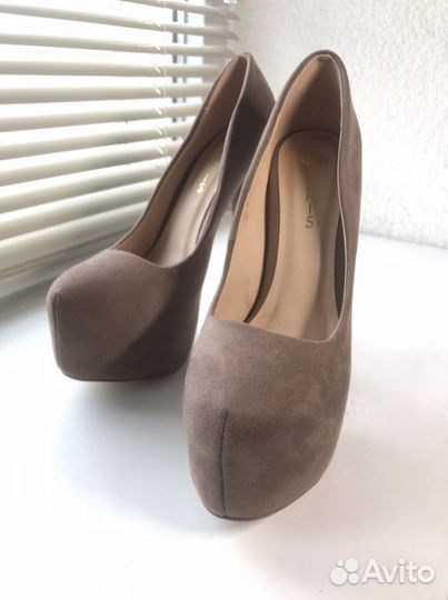Туфли женские на высоком каблуке 37 размер бежевые