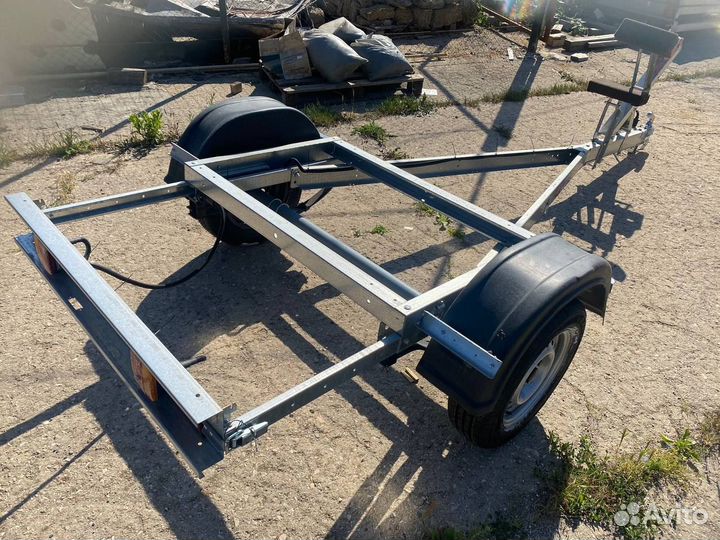 Прицеп для лодки или гидроцикла