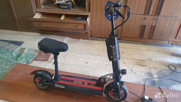 Электро самокат Kugoo M4