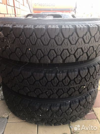 Goodyear G46 215/75 R16