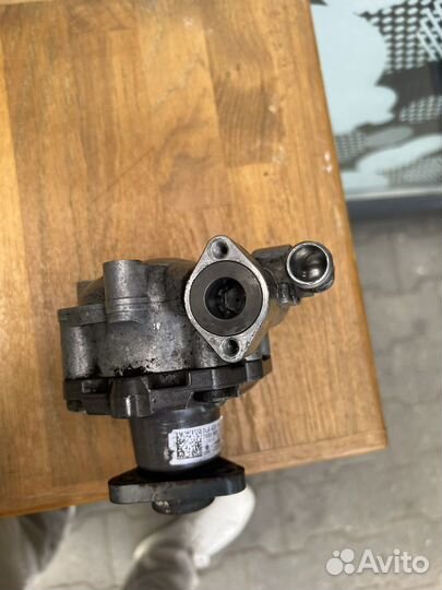 Насос гур audi Q7 A8 Touareg